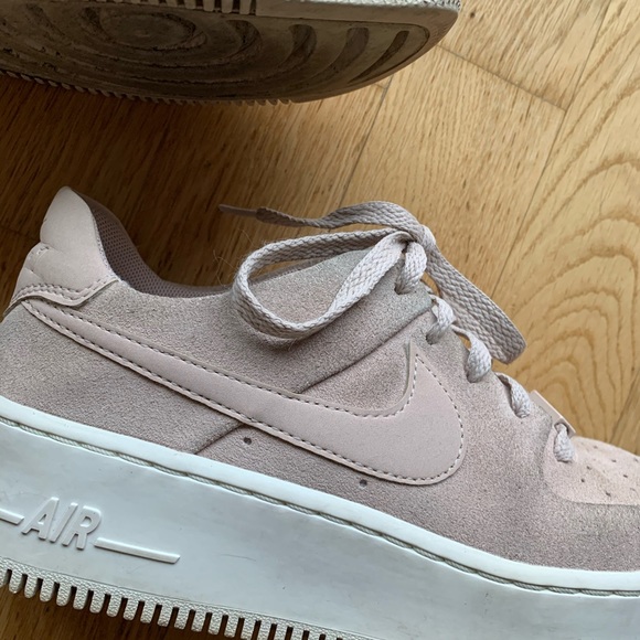Nike Air Force 1 Sage Low Suede Platform Pink - Picture 4 of 7
